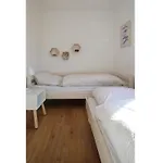 Zur Hanse 1 1 * Zingst